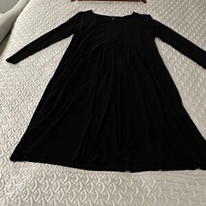Eileen Fisher Elegant Black Long Sleeve Front Pleated Dress